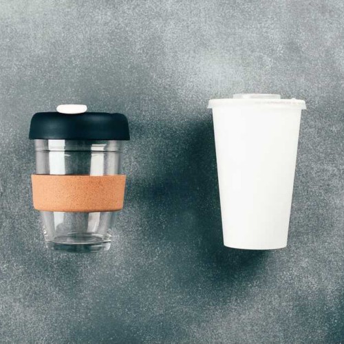 紙コップとマイカップ