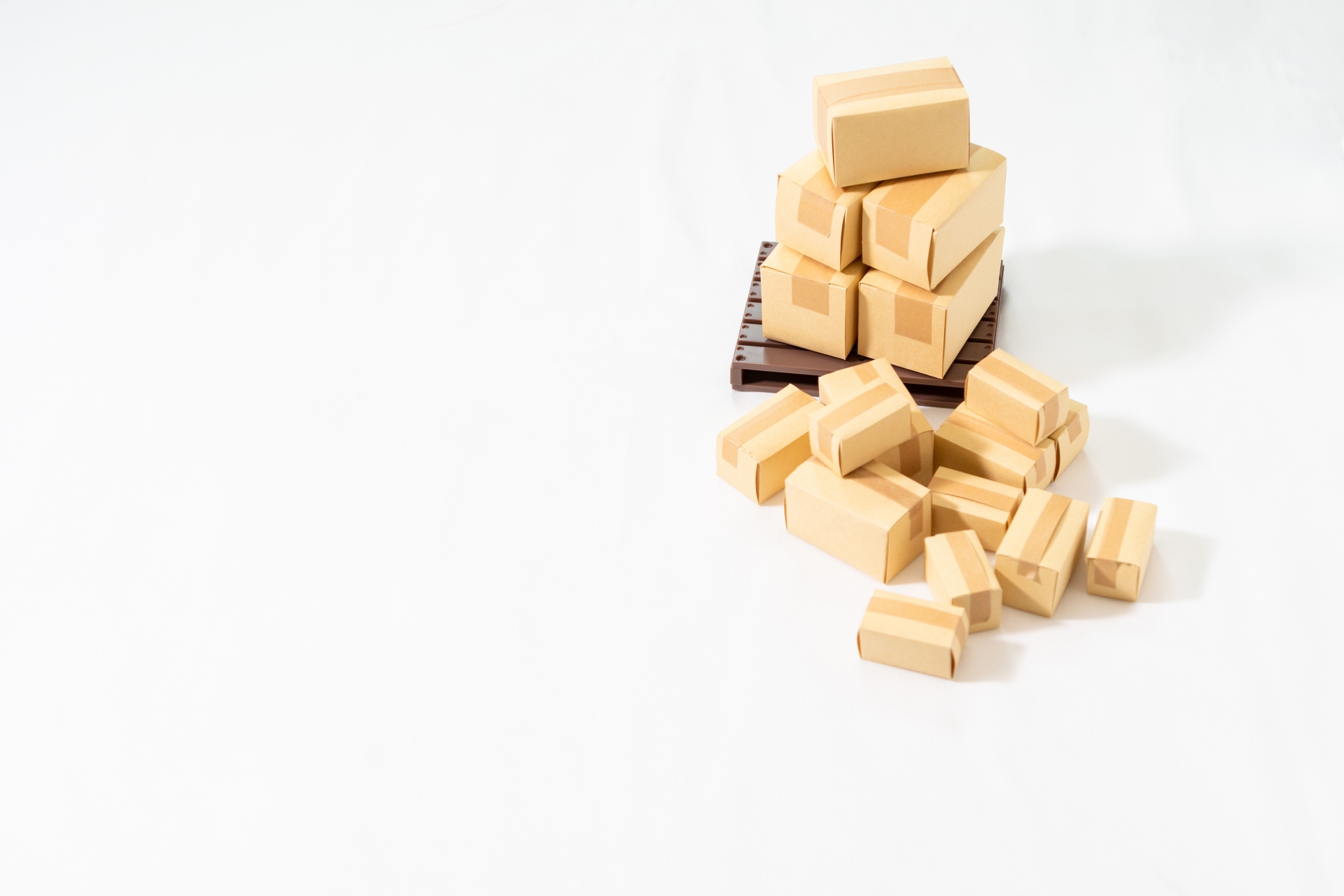 ダンボール積み重ね